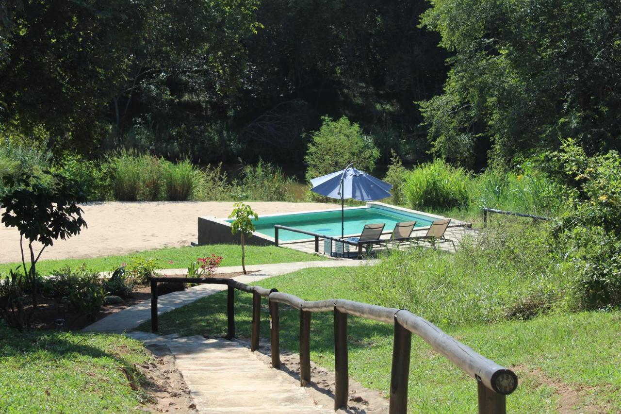 Lions Rock Rapids - Lodge Hazyview Exteriör bild